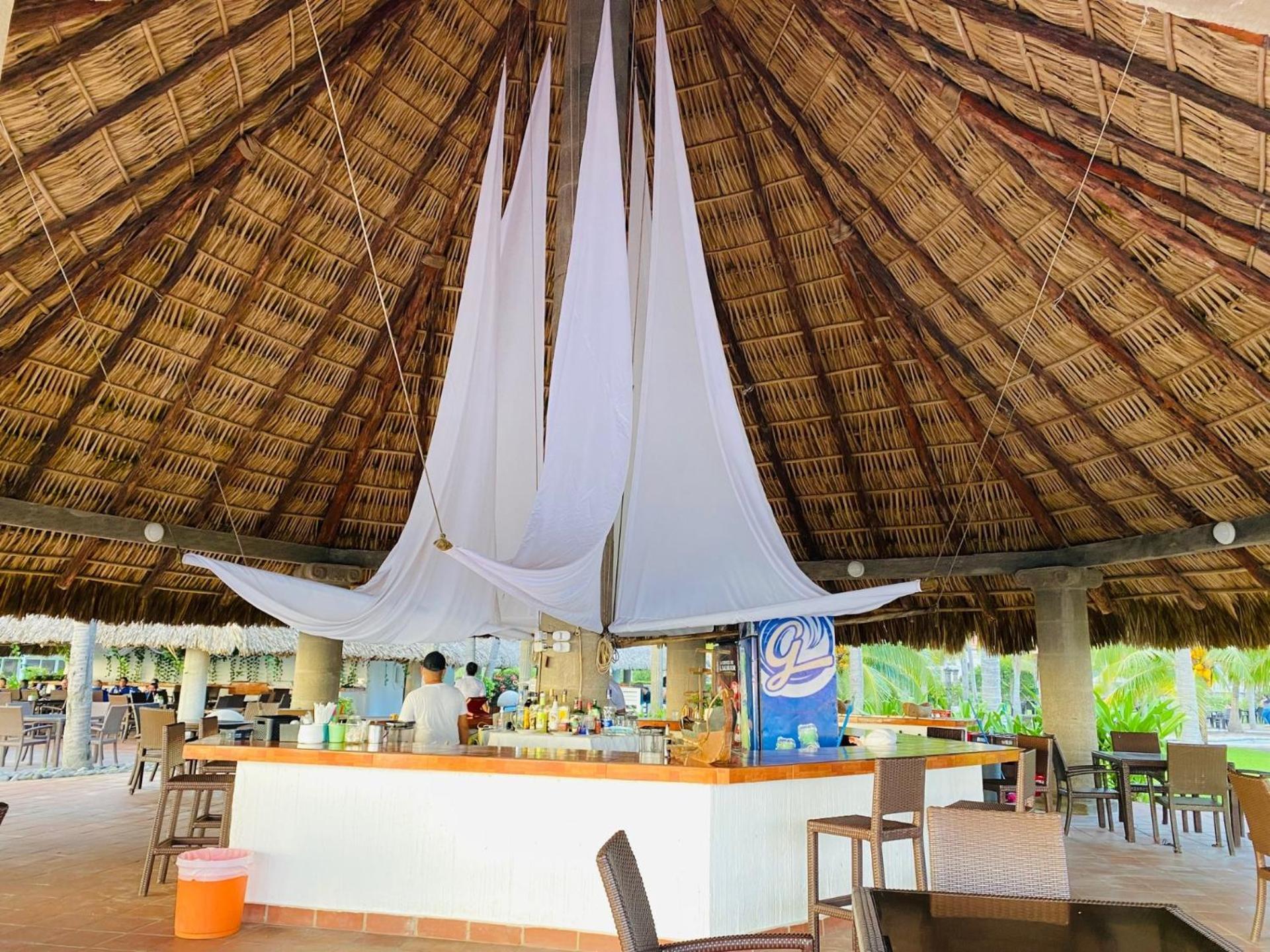 Hotel Tesoro Beach San Luis La Herradura Εξωτερικό φωτογραφία