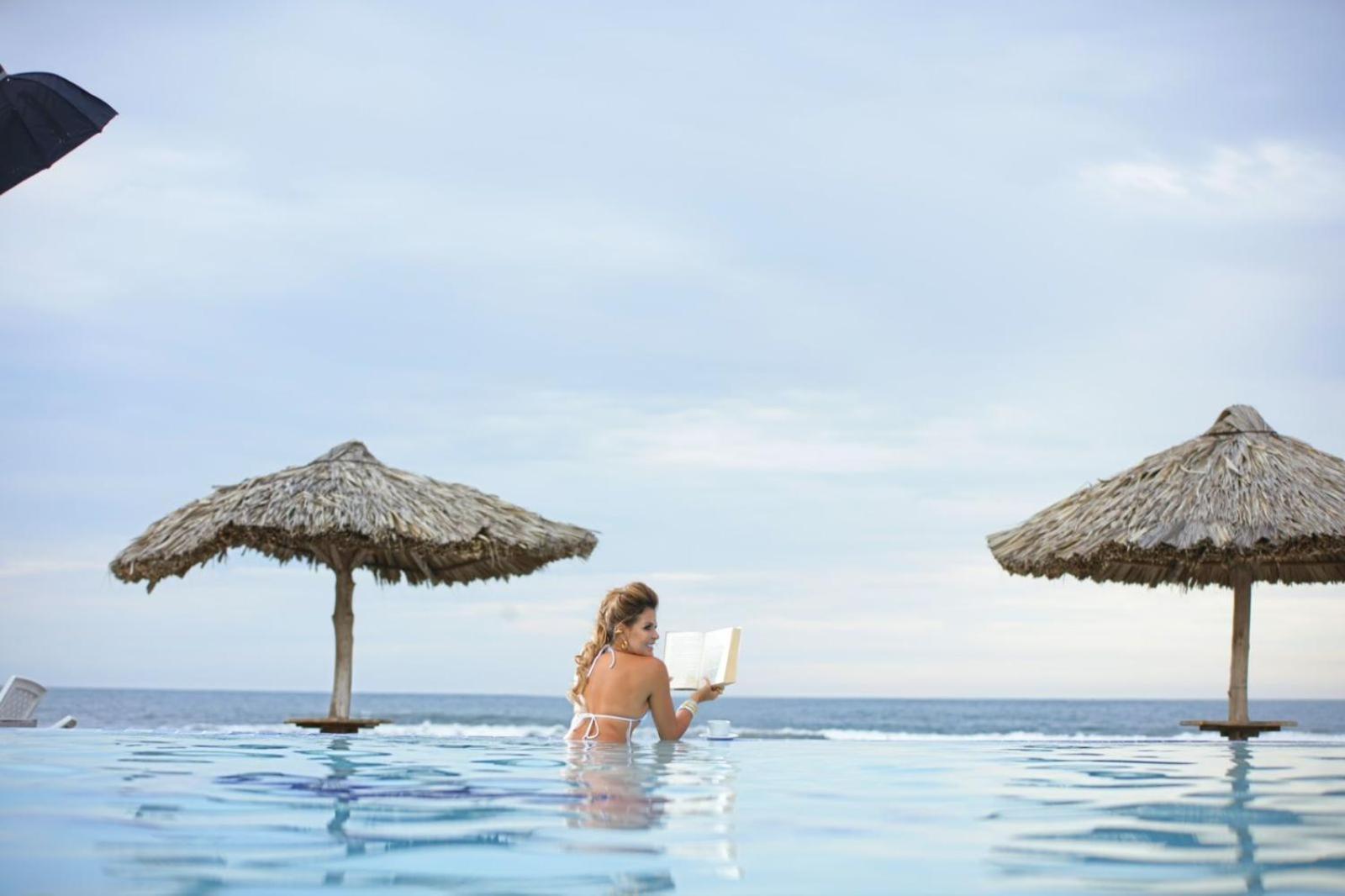 Hotel Tesoro Beach San Luis La Herradura Εξωτερικό φωτογραφία