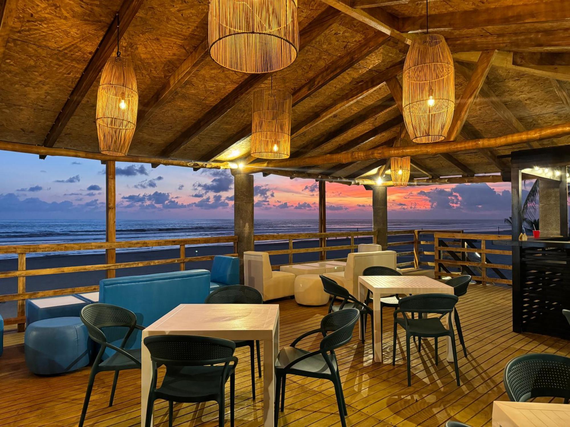 Hotel Tesoro Beach San Luis La Herradura Εξωτερικό φωτογραφία